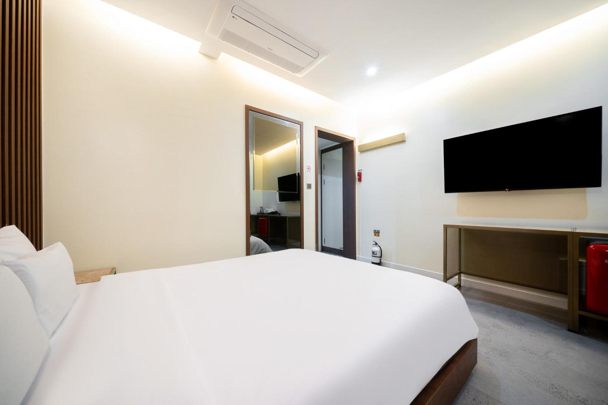Suncheon Hound Hotel Suncheon Station Branch Esterno foto